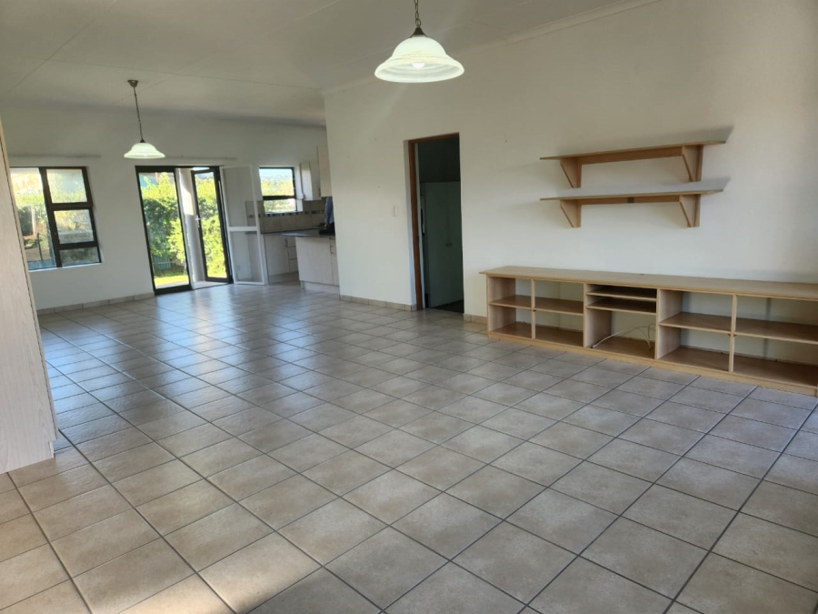 2 Bedroom Property for Sale in Stilbaai Wes Western Cape